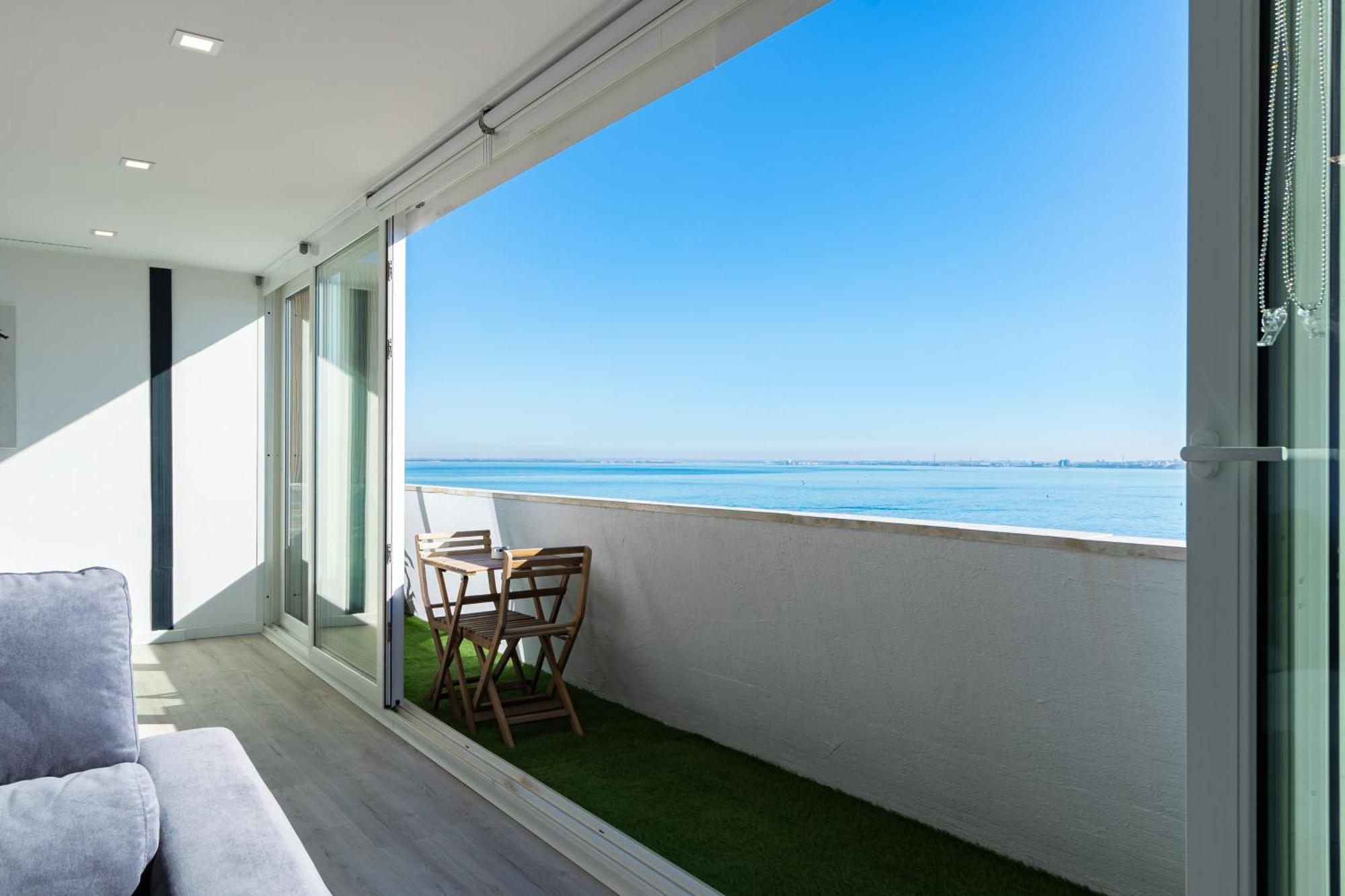 Cacilhas Riverview! Almada