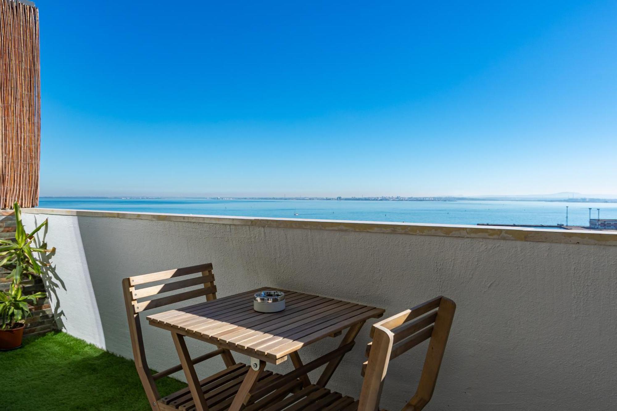 Apartment Cacilhas Riverview!